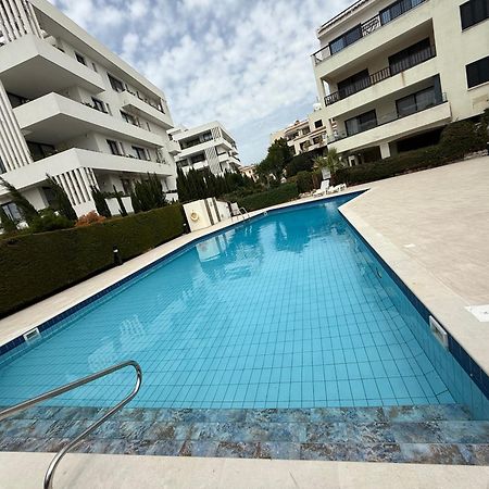 Kings Avenue - Natalia'S Apt Paphos Exterior foto